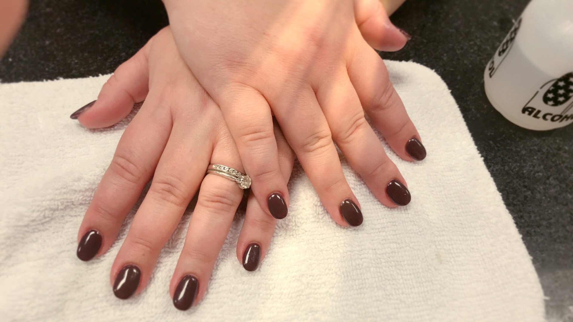 Sunny Nails Aurora