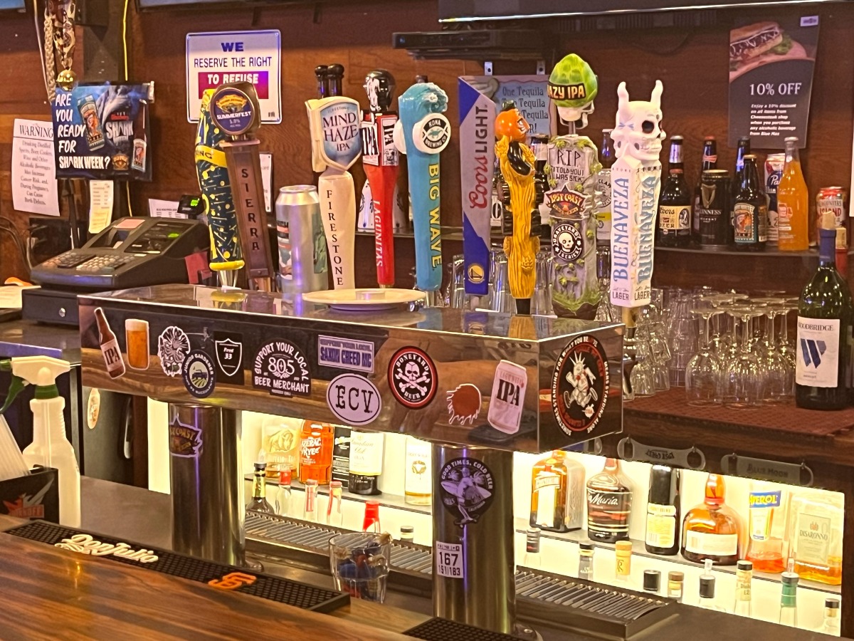 Blue Max Sports Bar Sunnyvale Civic Square