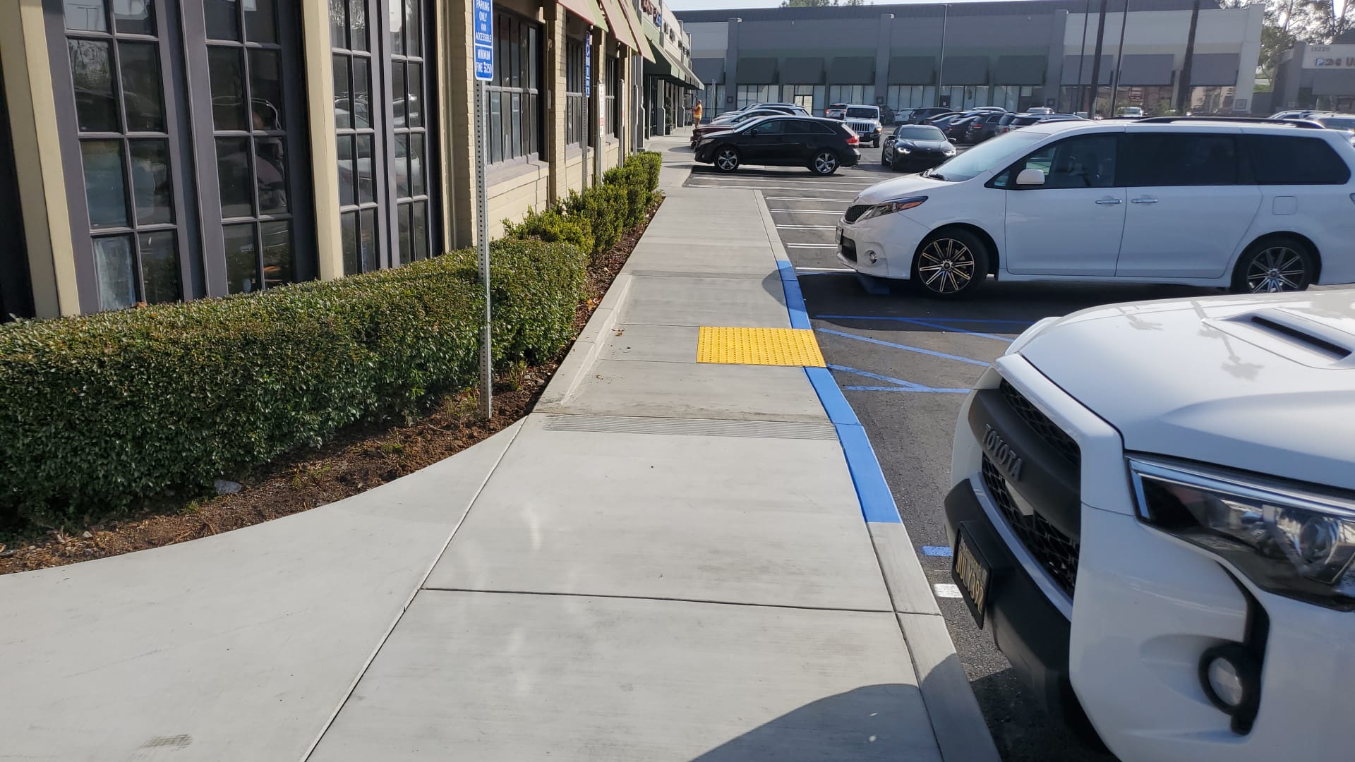 Best California ADA Compliant & Pavement Marking Contractor