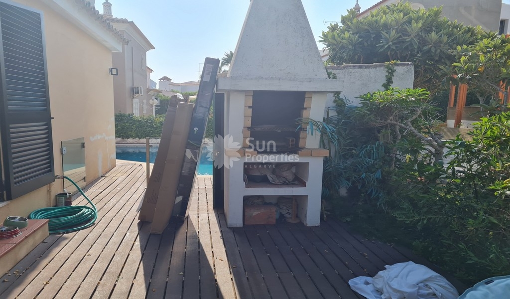 CHARMING VILLA IN OLD VILLAGE VILAMOURA FOR SALE Sun Properties Algarve