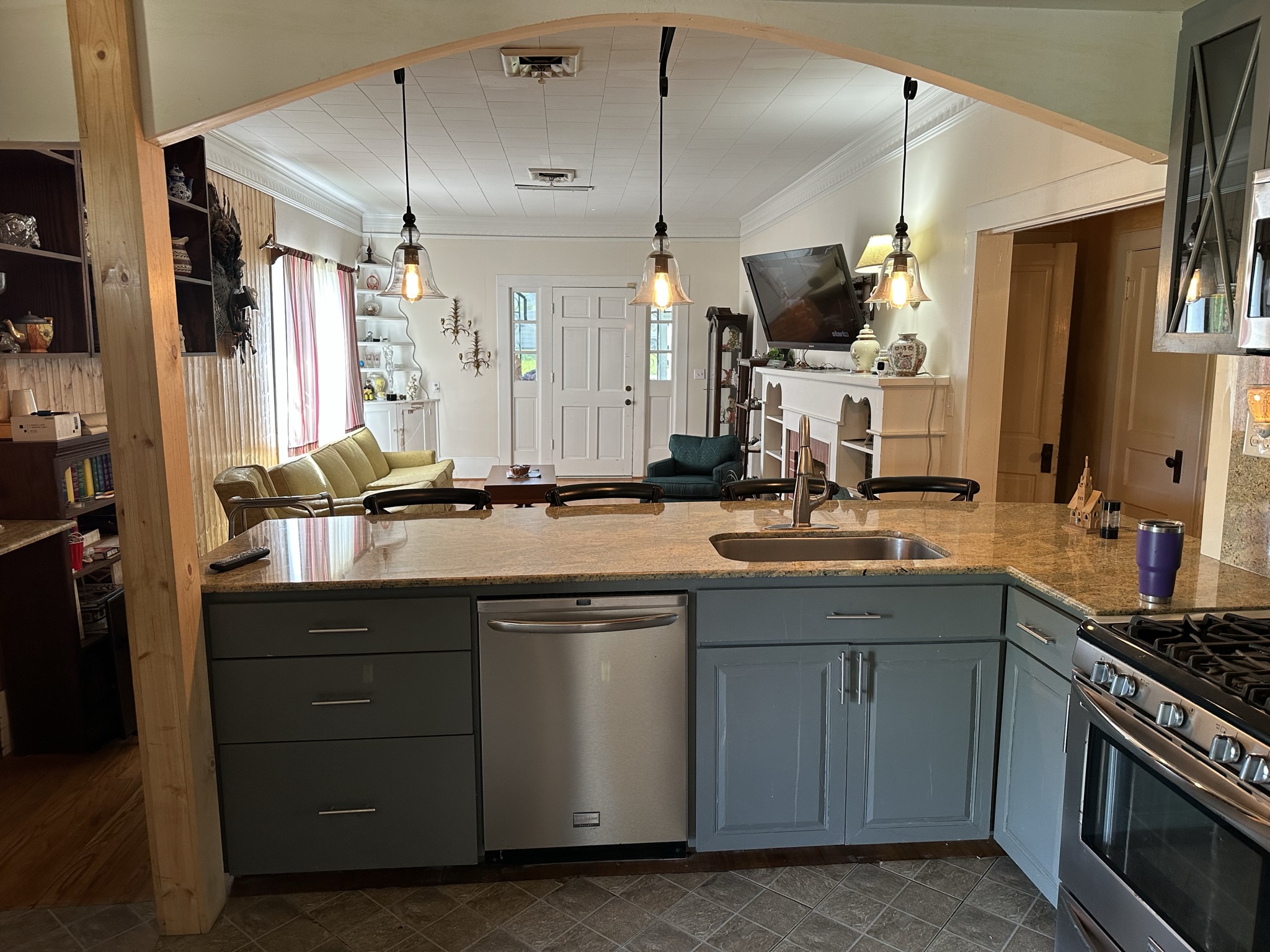 125 N Main Street, Abbeville, LA Sunrise Realty LLC