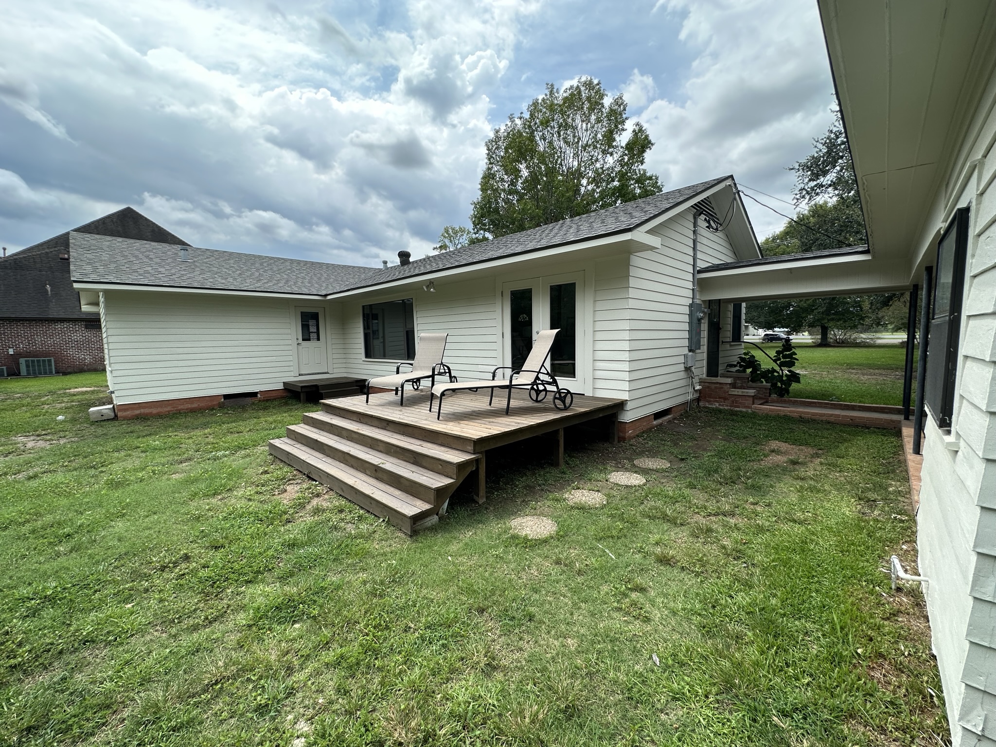 10917 LA Hwy 167, Abbeville, LA PRICE REDUCED!! Sunrise Realty LLC