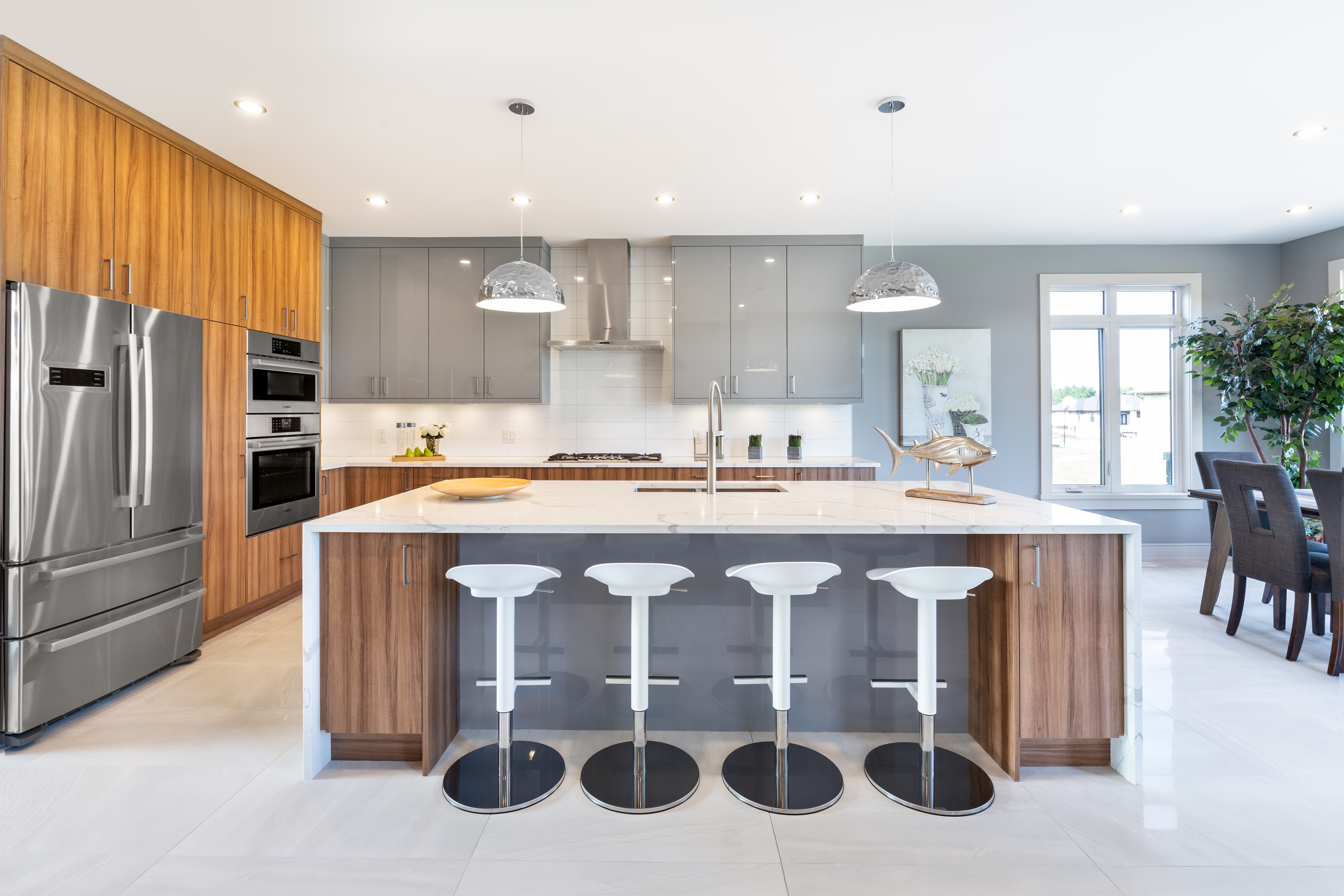 Stunning kitchen by OMEGA Homes!! Sunset Lakes Developments