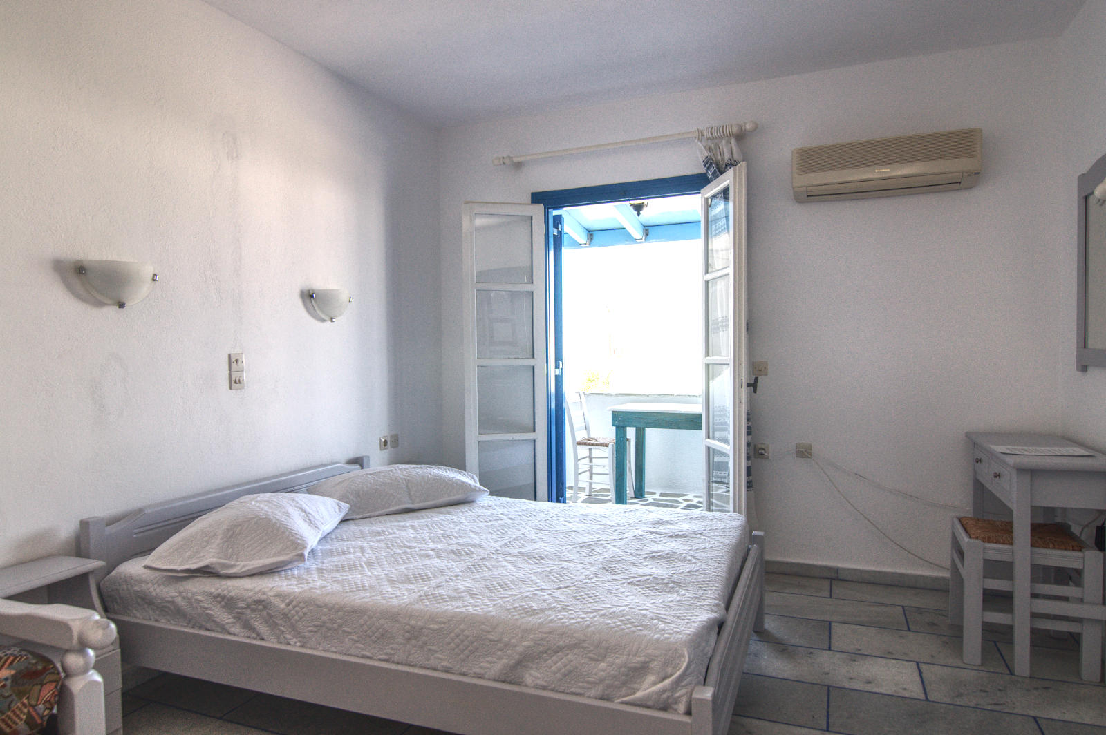 Double Studios Sunset Studios Naxos