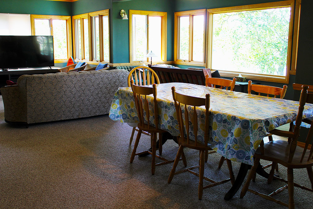 Muskie Manor Sunset Point Minaki