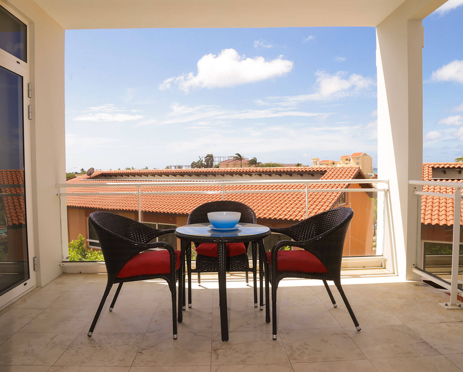 Franpani apartment for rent in Aruba Eagle beach Sunset Residence Aruba