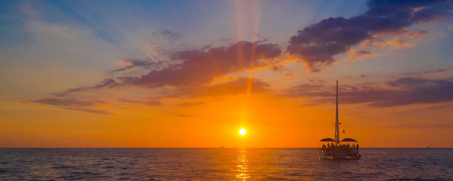 Catamaran & Sailboat Tours Manuel Antonio Costa Rica