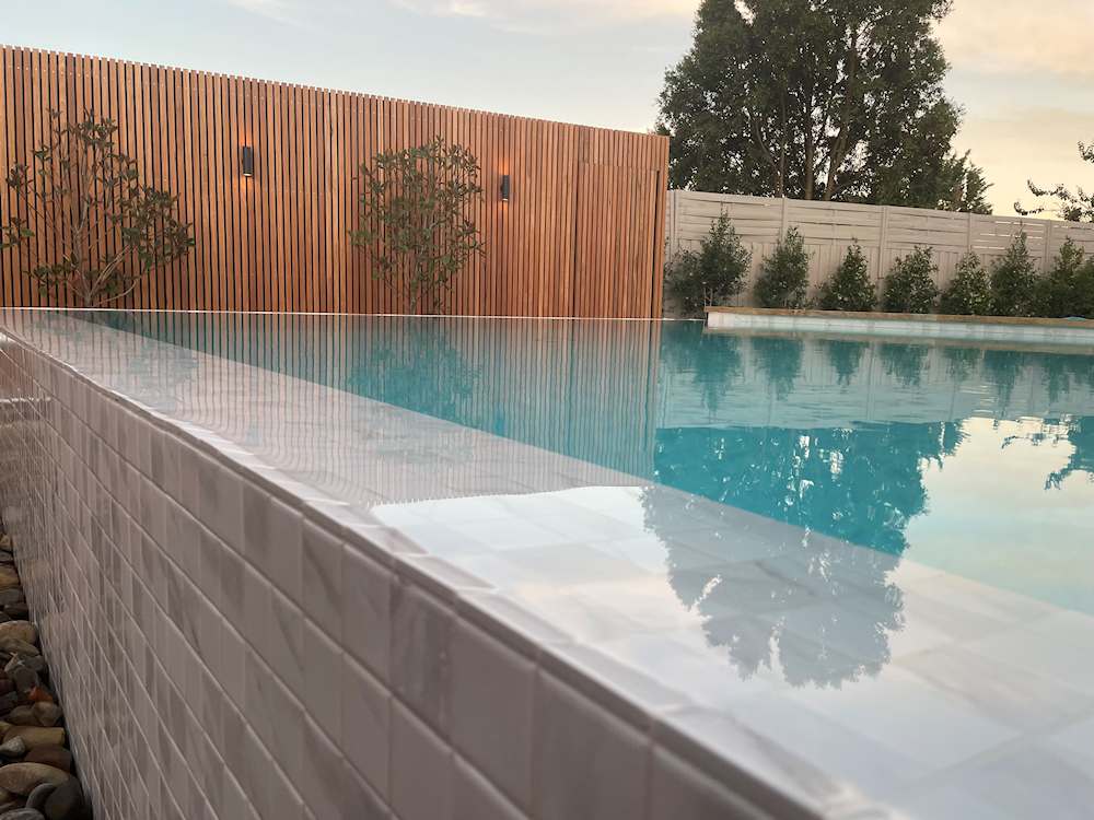 Melbourne Infinity Pool Builder Sunsetter Pools & Spas