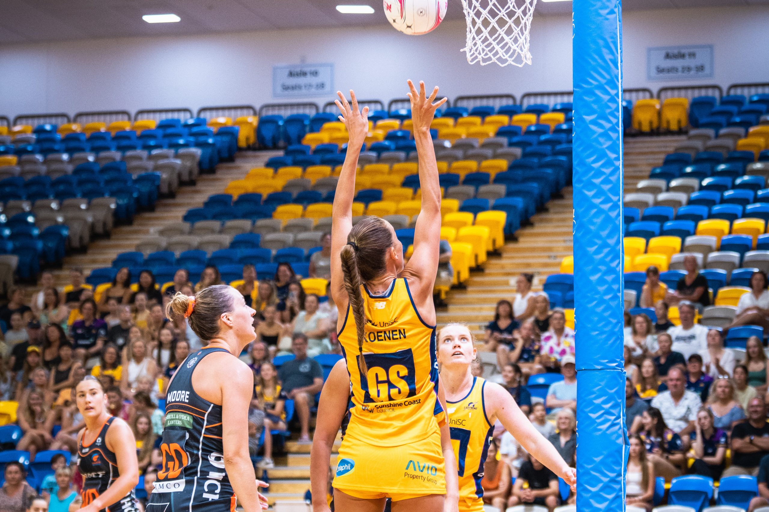 UNISC ARENA LIGHTS UP AFTER THRILLER PRACTICE MATCH Sunshine Coast Lightning