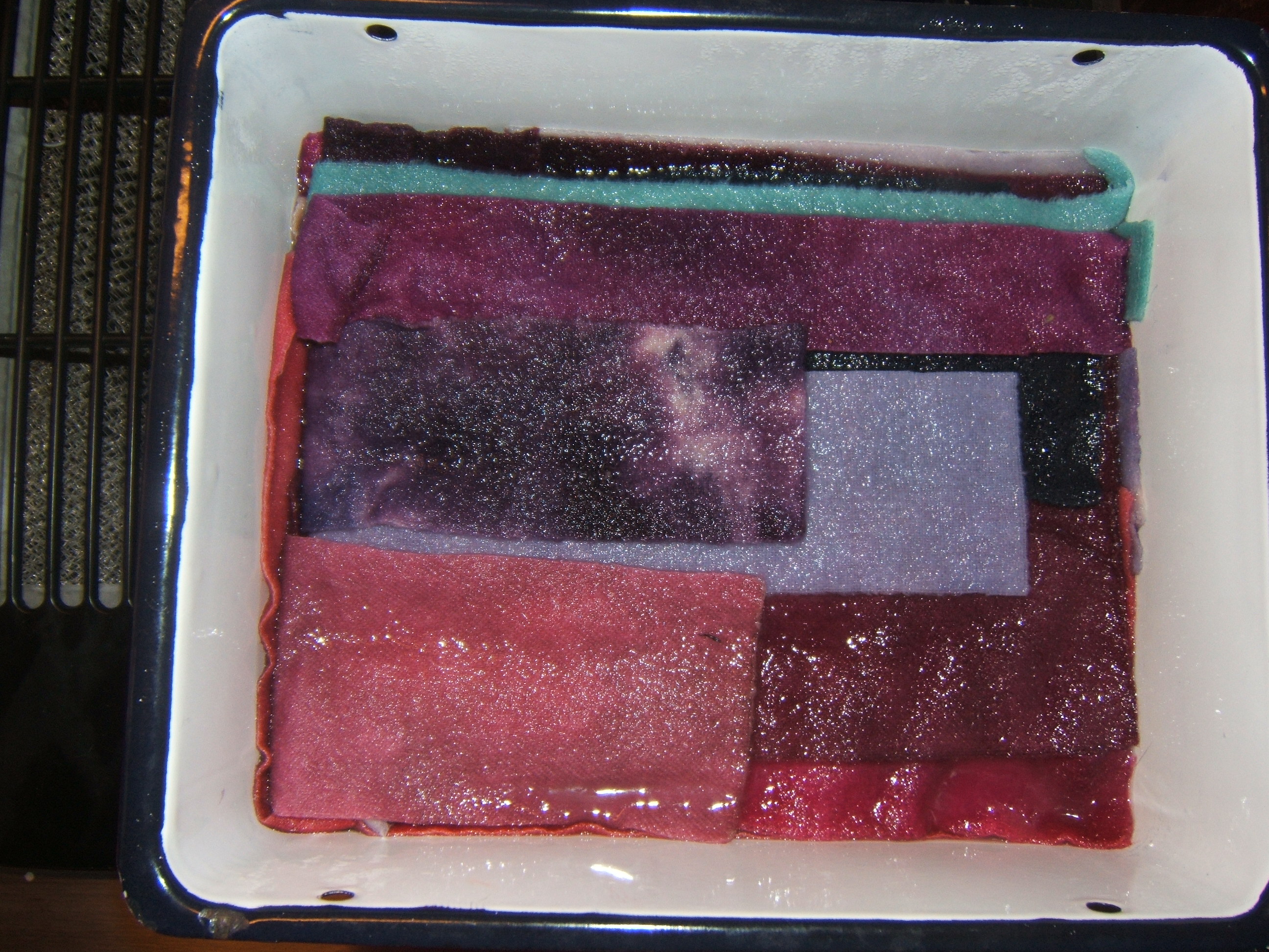 transitional dyeing Sunshine Rughooking