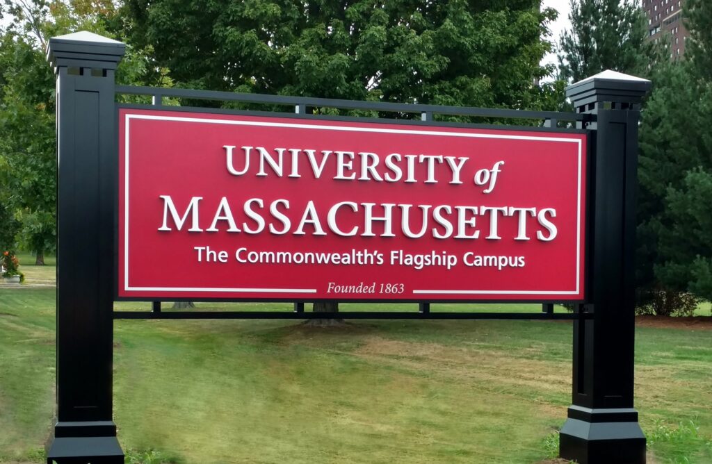 What Is A Monument Sign? A Simple Explanation Of How It Works.