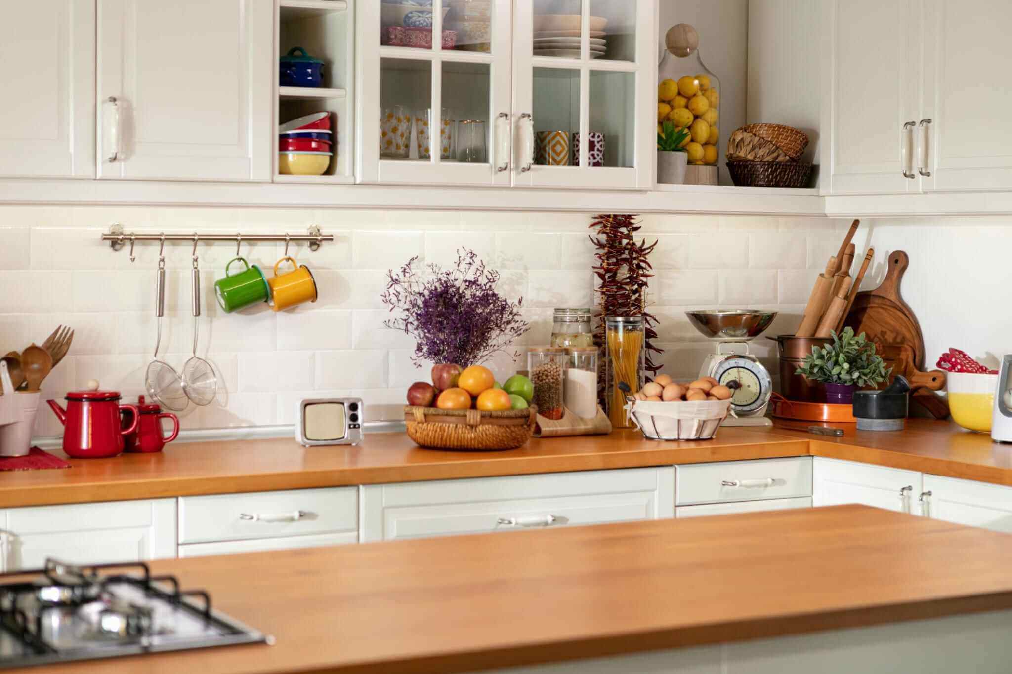 Top Tips For Styling An Oak Kitchen Worktop