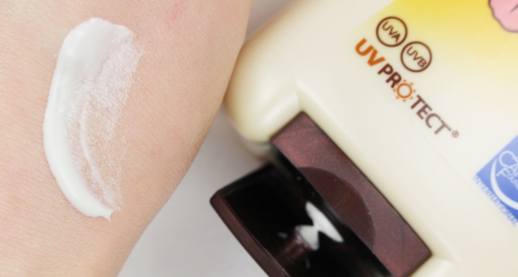 Hawaiian Tropic Satin Protection SPF 30 Pina Colada!