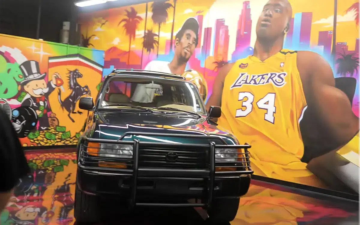 Shaq restores Kobe Bryant's Land Cruiser that he drove in high school