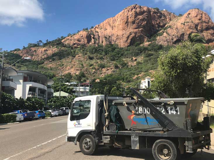 Services SuperCheap Mini Skips