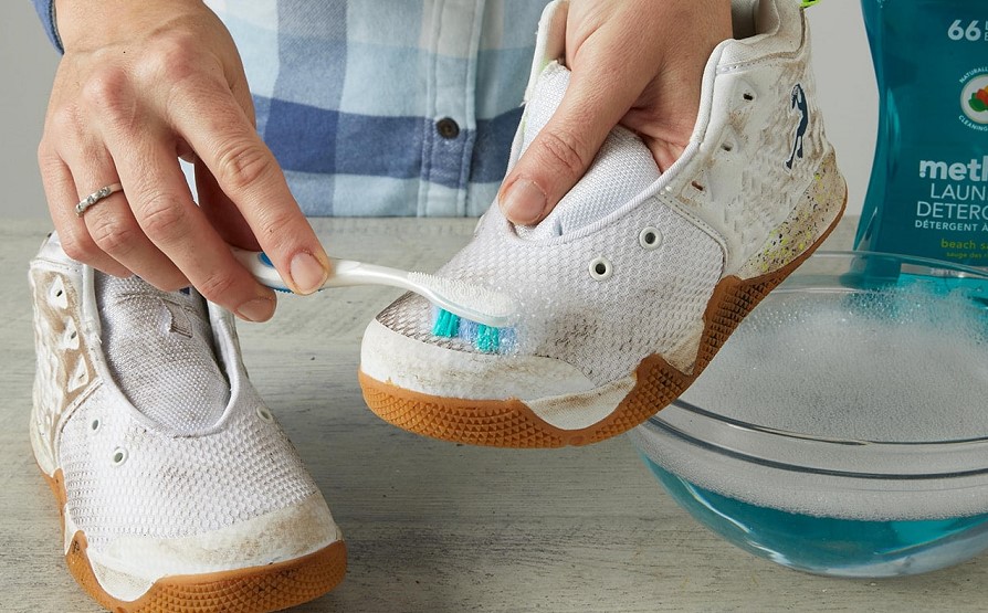 How To Wash Hey Dudes Best StepByStep Guide & Top Tips