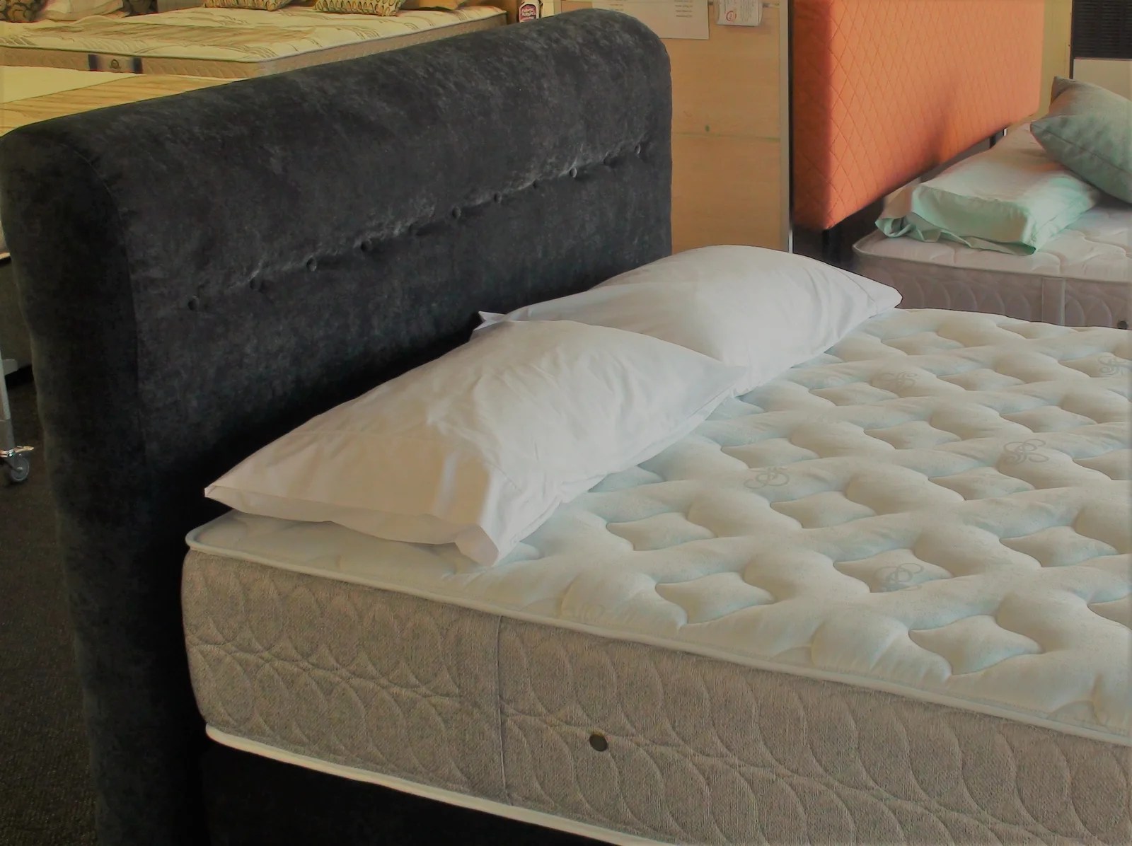 Deep Button Bed Head Supercraft Bedding