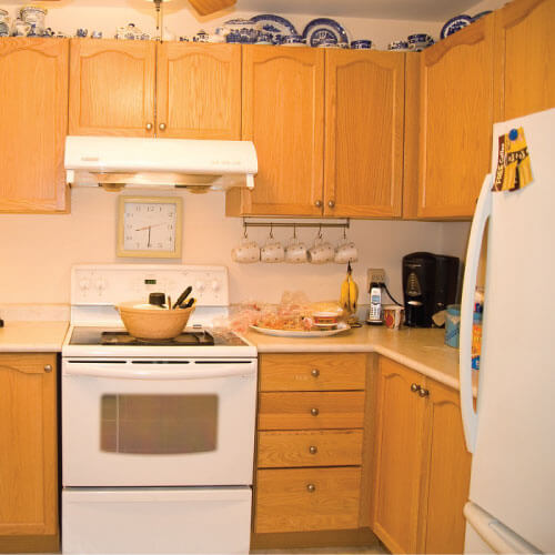 Diccionario visual con audio en español 06 objetos en la cocina