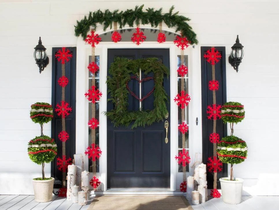 30 Inspirational Red Green Christmas Decoration Ideas