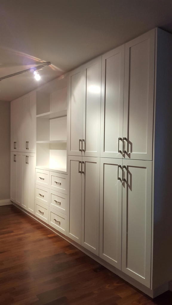 Wall&Entertainment_85 Custom Closets Toronto WalkIn Closets Toronto Closet Organizers