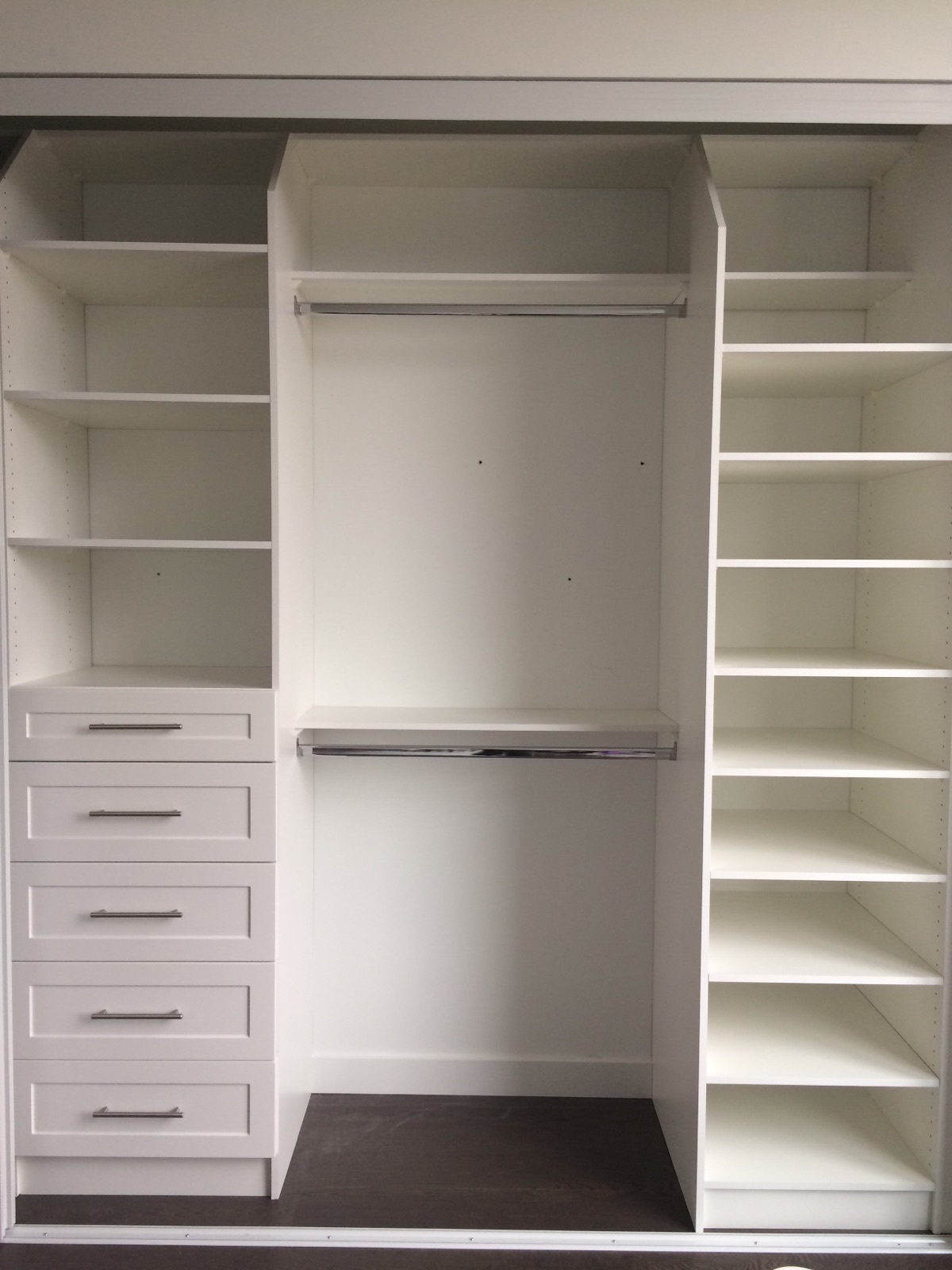 Looking For Closets Company in Toronto? Check Out Our Closets Products