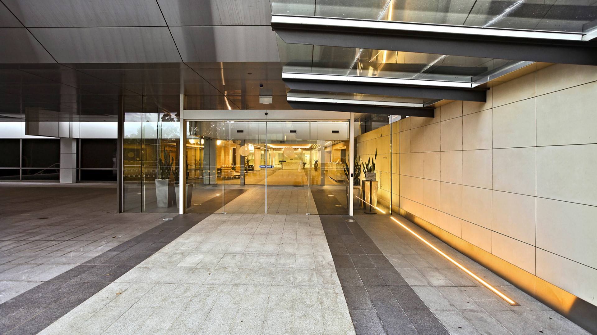 Price Waterhouse Coopers Superlight