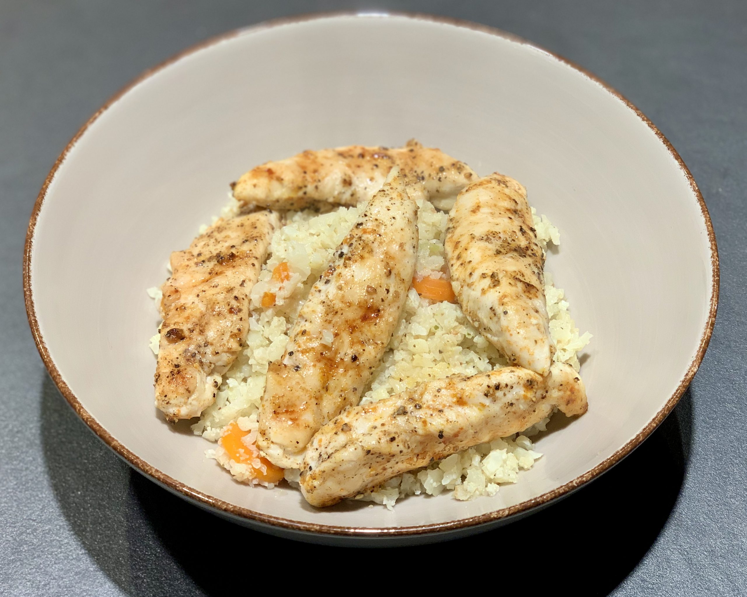 Hähnchenbrustinnenfilets mit Blumenkohlreis