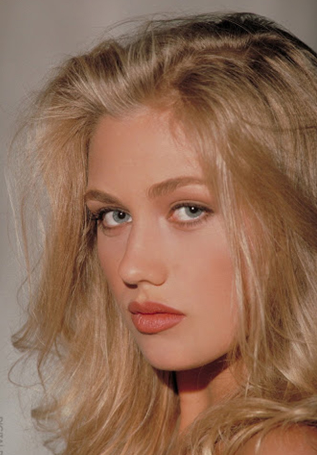 Sara St James - Super Fotos - AKA Jacqueline Lovell - Veja as fotos