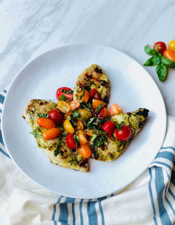 Grilled Pesto Chicken With Balsamic Cherry Tomatoes Super Safeway