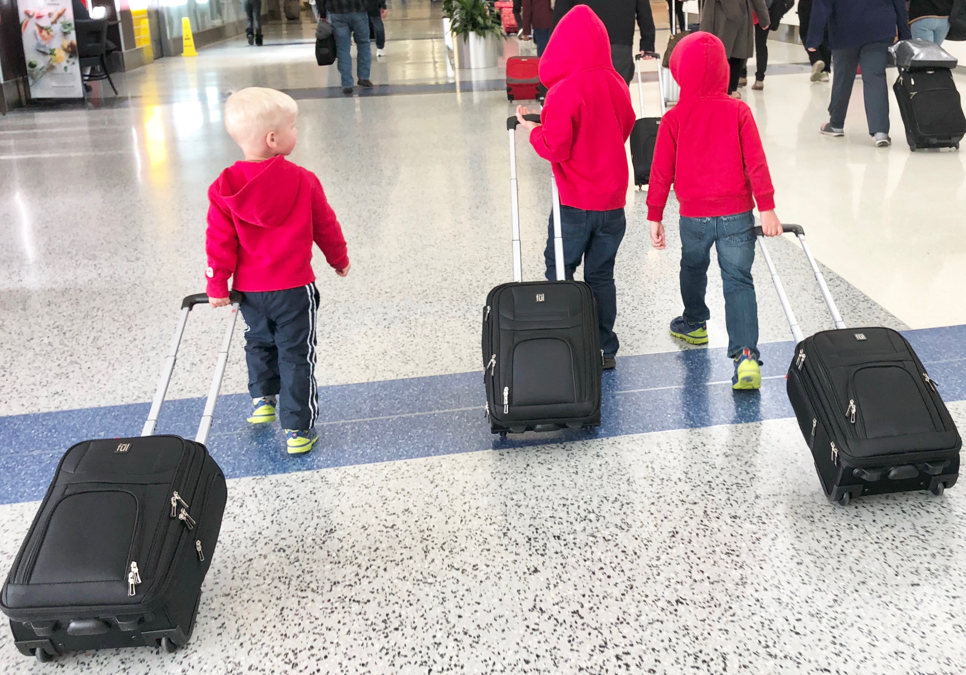 Tips for Travelling with Kids! Super Simple
