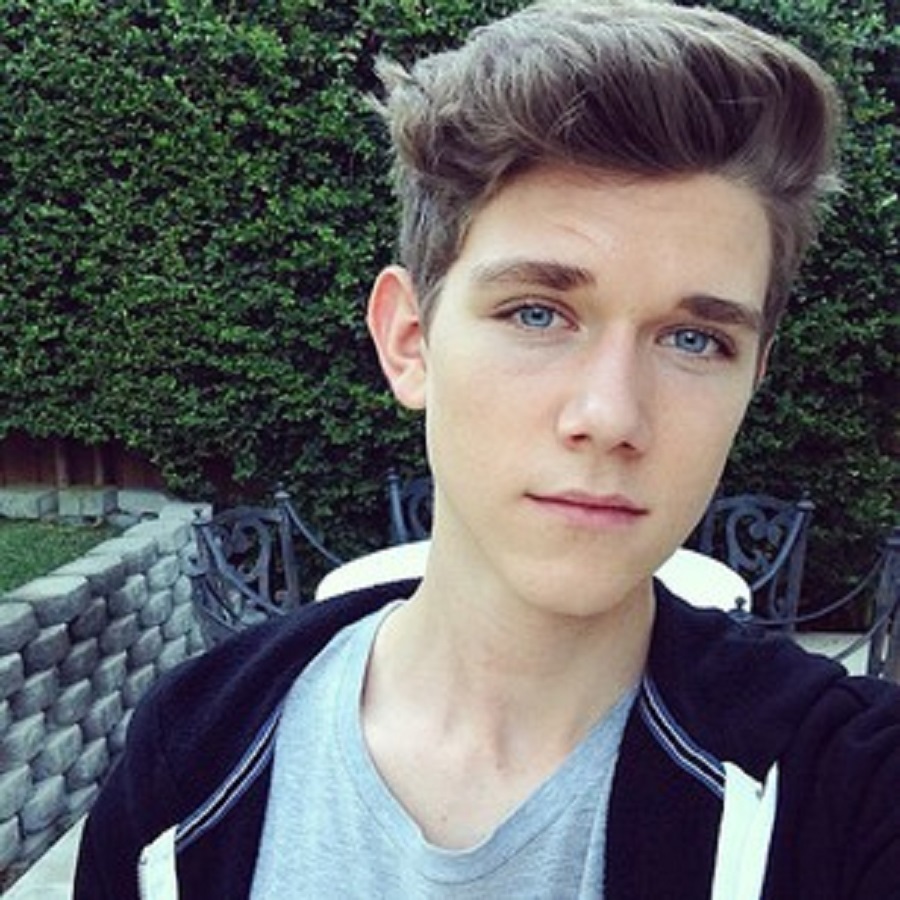 Devan Key Bio, Height, Age, Weight, Girlfriend and Facts