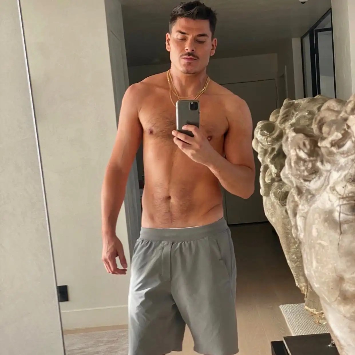 Mario Dedivanovic Biography, Height & Life Story Super Stars Bio