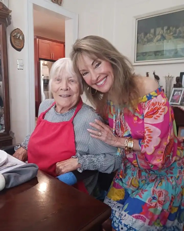 Susan Lucci - Biography, Height & Life Story | Super Stars Bio