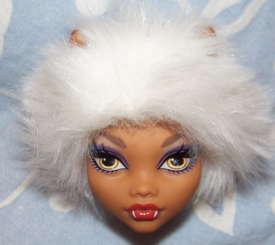 Faux fur gloves to doll wig tutorial Tutorials