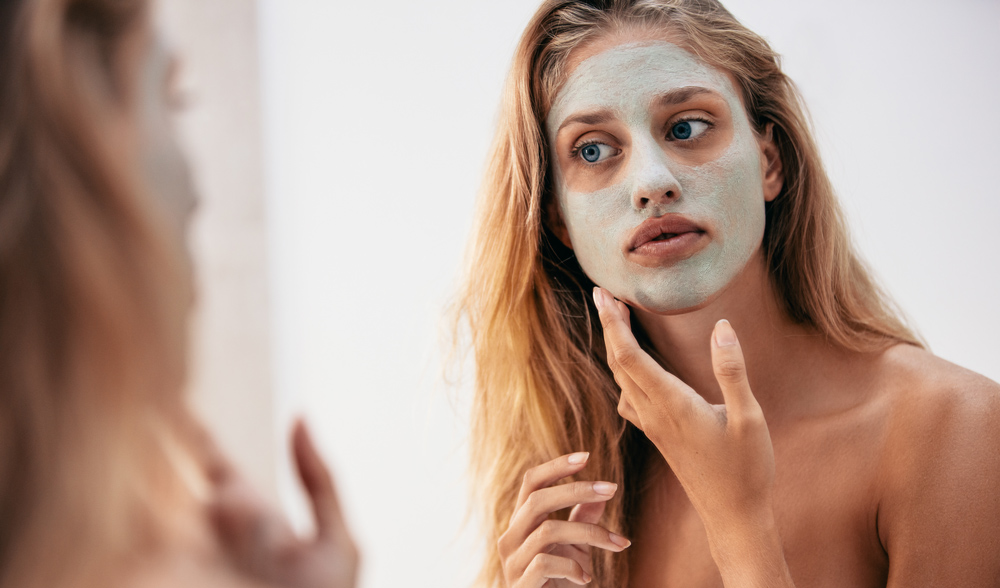 3+ Bentonite Clay Benefits (incl. Detox & Clay Mask for Hair