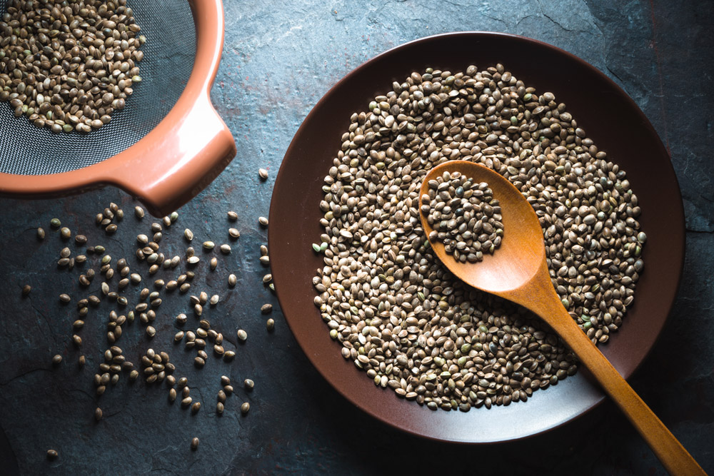 7 Benefits of Hemp Seeds + Nutrition & Side Effects SelfDecode Supplements