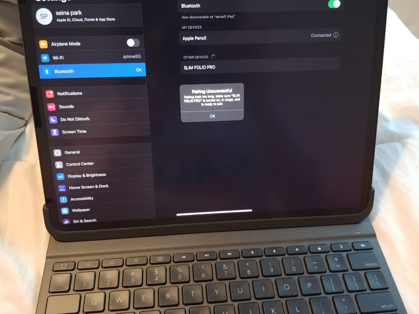 i cant connect my slim folio pro keyboard to iPad pro 3rd