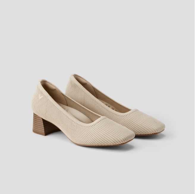 What does VIVAIA for customers with wide feet? VIVAIA Help