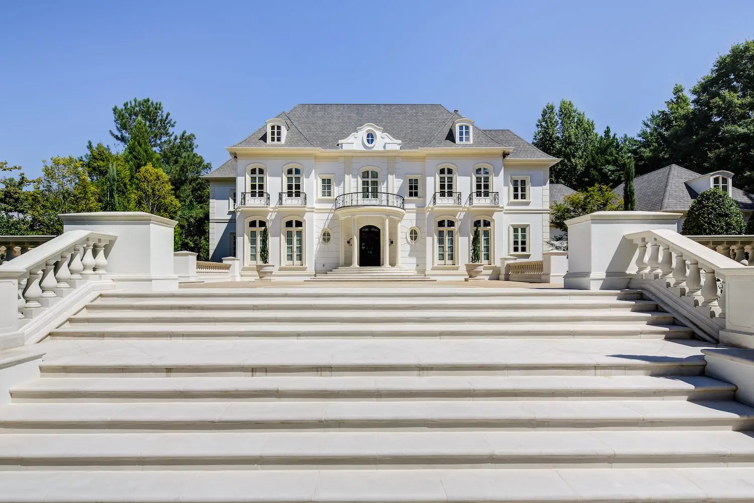 Luxury NoReserve Auction 2Acre Luxury Mansion for Sale in Atlanta Supreme Auctions