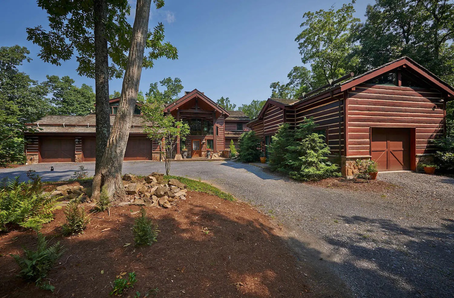 Luxury NoReserve Auction Stage College Pennsylvania Home and Land For