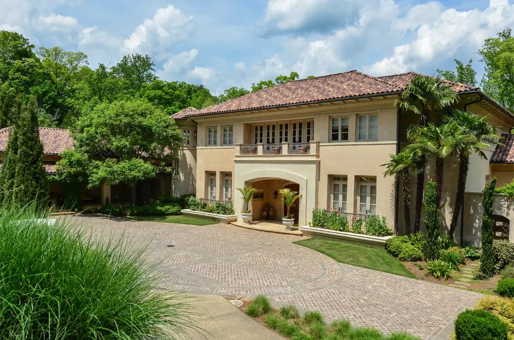 ProAthlete Guide To Buying An Estate in Atlanta, Supreme Auctions