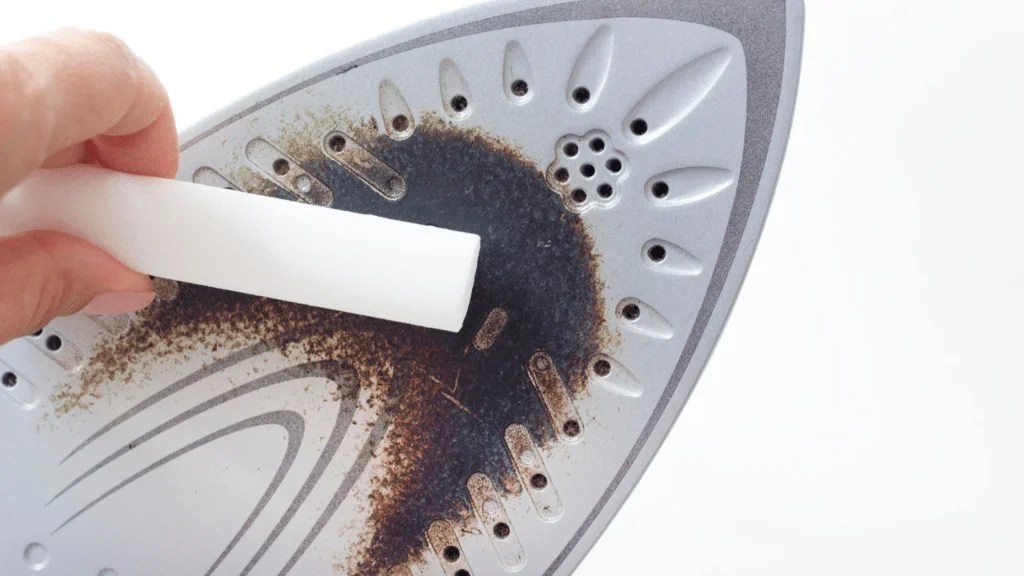 How to Clean an Iron Top Tips for a Spotless Soleplate