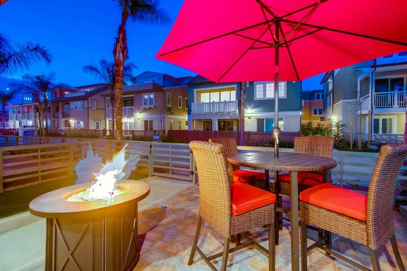 NEW LISTING BAYSIDE COVE! Surf Style Vacation Homes