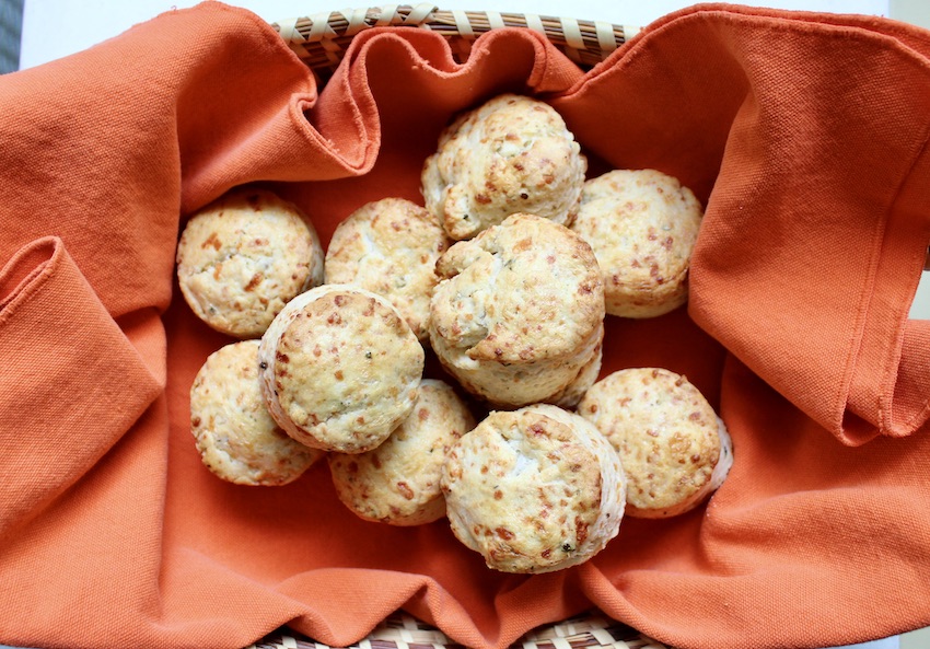 Asiago Cheese and Black Pepper Biscuits Recipes Sur Le PlatSur Le Plat