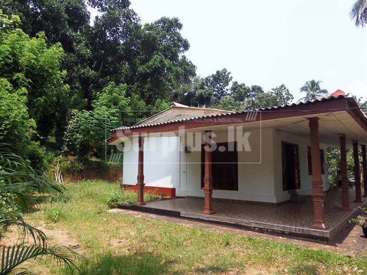 House for Sale in A9 Road Nalanda Matale. Surplus