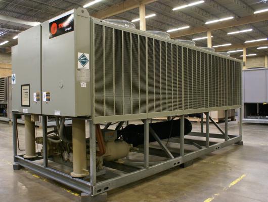 Used trane air cooled chiller 90 tons 2003a 1 Surplus Group