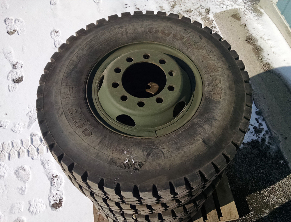 11.00 R20 GOODYEAR G177 TRUCK TIRES