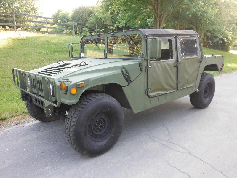 M998 MILITARY HMMWV 4DR 106 MILES H1 HUMMER MILITARY TRUCK Surplus