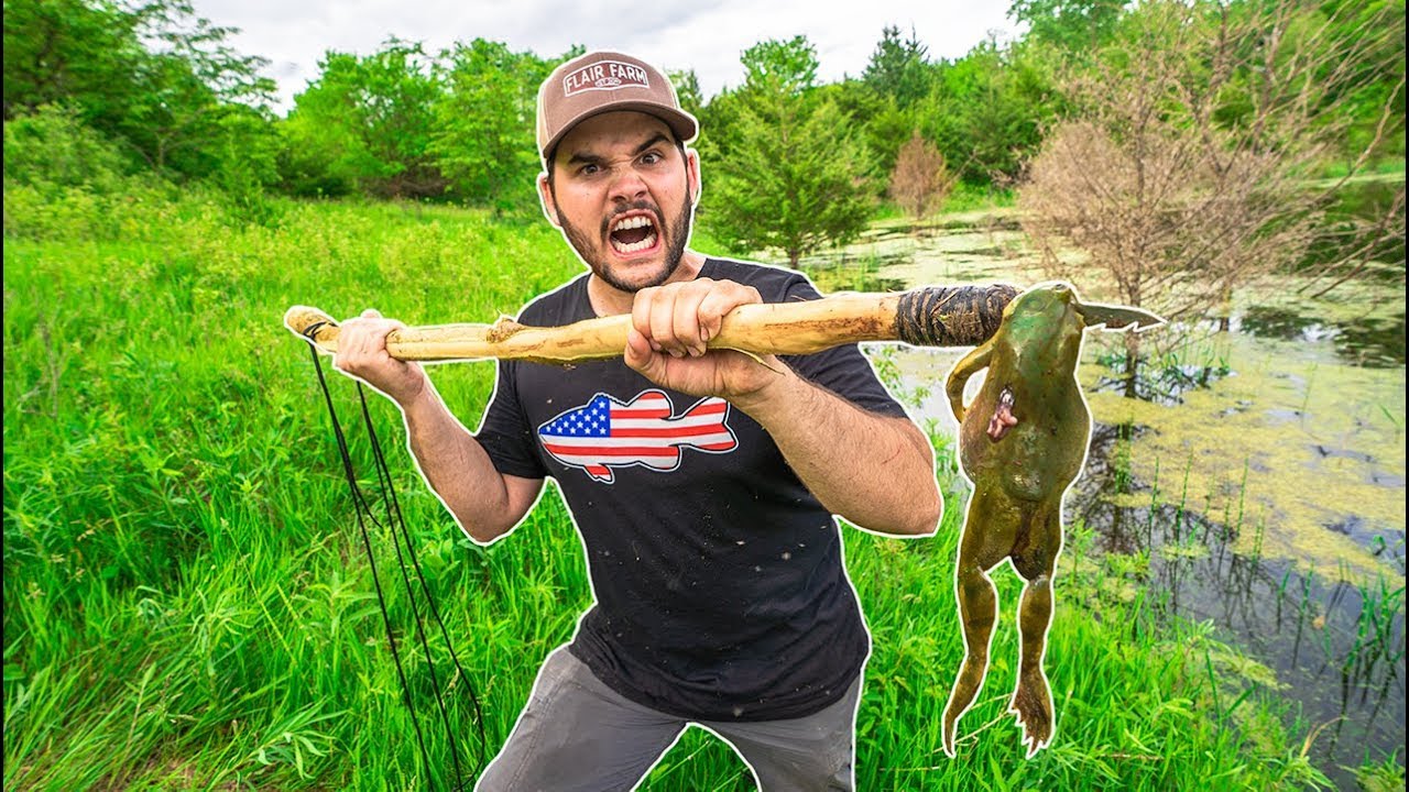 Hunting BULLFROGS with HOMEMADE SPEAR!!! (Survival Challenge