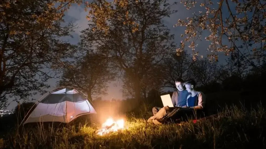 How to Get While Camping (Top 11 Hacks) Survival Savior